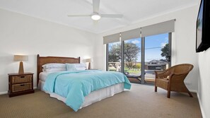 3 bedrooms, iron/ironing board, bed sheets