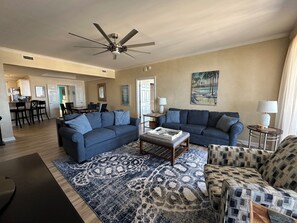 TV, DVD player, books, stereo