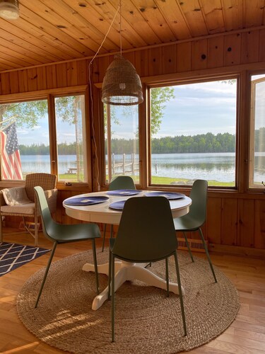 Hiawatha Creek Camp / sleeps 4-6 / ON Clam Lake/Near Torch Lake -5 min. by boat 