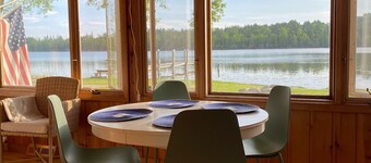 Hiawatha Creek Camp / sleeps 4-6 / ON Clam Lake/Near Torch Lake -5 min. by boat 