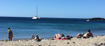 A perfect little getaway excellent for families and lovers right on the beach.