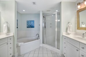 Vasca, asciugacapelli, asciugamani