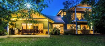 The Willows A Lush Beachside Retreat for Families