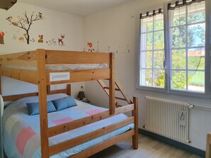 2 Schlafzimmer, Bügeleisen/Bügelbrett, kostenloses WLAN, Bettwäsche