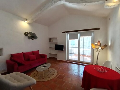 "L'intemporel" The little apartment (Gîte) near the river Cèze