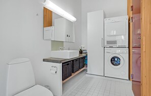Shower - Nice home in Ebeltoft with WiFi (Ebeltoft)