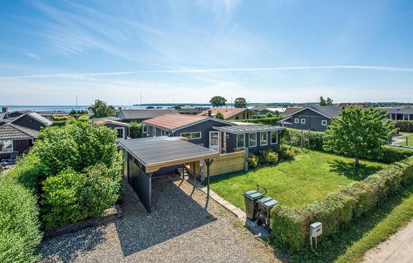 Exterior - 3 bedroom beautiful home in Juelsminde (Juelsminde)