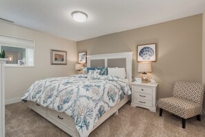 2 bedrooms, iron/ironing board, WiFi, bed sheets - Condo #28 is VERY relaxing and the view breath taking! (Lincoln City)