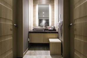 Verdunkelungsvorhänge, kostenloses WLAN