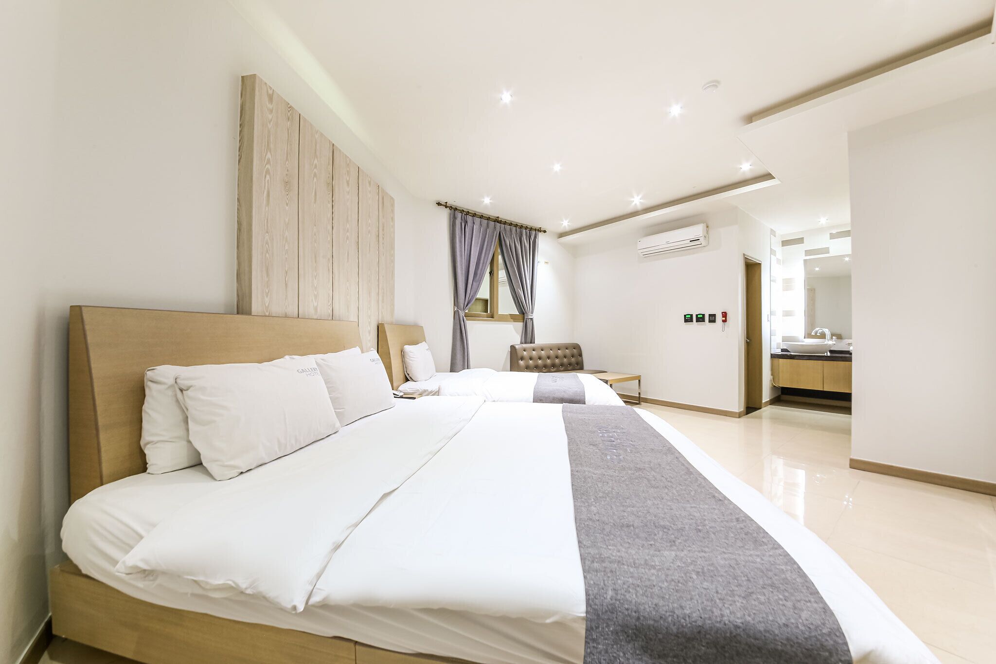 Twin Room | Blackout drapes, free WiFi