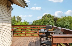 Outdoor dining - Cozy home in Fur with house sea view (Fur)