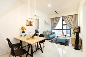 City Apartment, 2 Bedrooms | Living area | 40-inch Smart TV with cable channels, TV - Robertson Residences at Bukit Bintang (Kuala Lumpur)