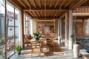 Dining - Floral Hotel Lijiang Nameiju (Lijiang)