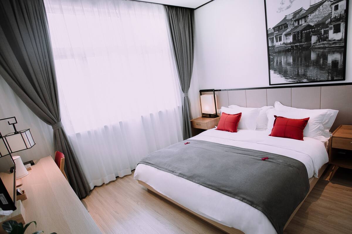 Comfort Double Room, Non Smoking | Desk, soundproofing, free WiFi