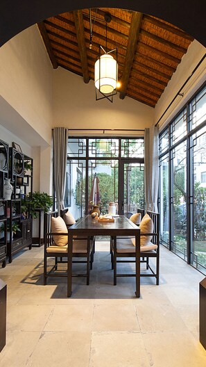 Khu sảnh