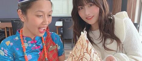 Desayuno buffet (JPY 1800 por persona)