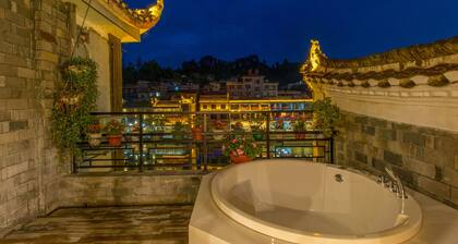 Floral Hotel Fenghuang Huercaowu