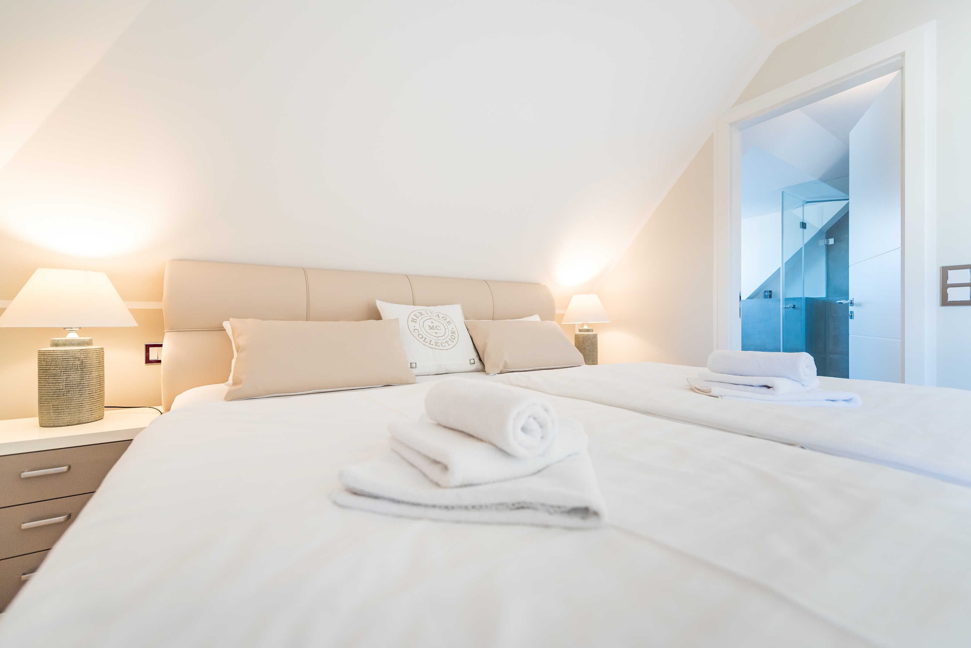 2 bedrooms, blackout curtains, WiFi