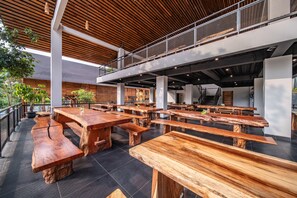 Se sirven desayunos, almuerzos y cenas