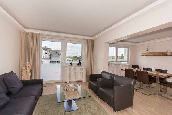 Imagen sin descripción, 1 de 25, botón