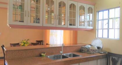 Tagaytay rest house where you can enjoy the beauty of nature and Tagaytay City!