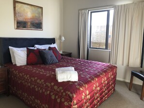 3 Schlafzimmer, Bügeleisen/Bügelbrett, WLAN, Bettwäsche