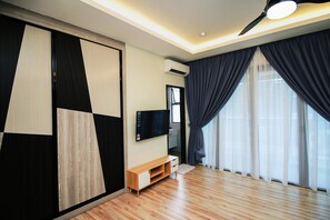 Television - Alheri Austin Johor (Johor Bahru)