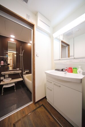 Bathroom sink - Kyotoya Junnya (Kyoto)