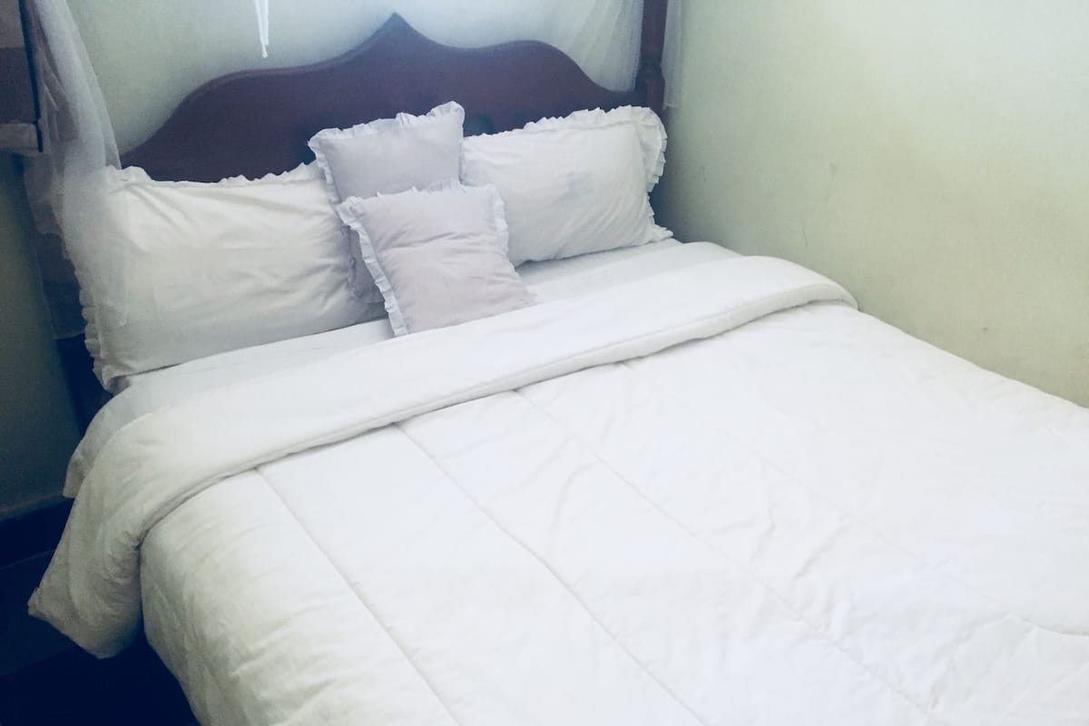 Desk, iron/ironing board (on request), rollaway beds, free WiFi