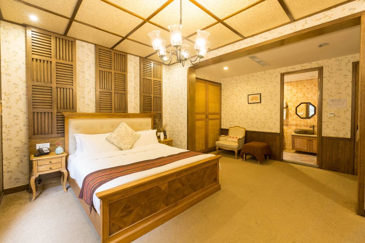 Deluxe Double Room | Blackout curtains, free WiFi