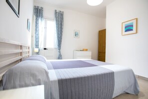 1 Schlafzimmer, Bügeleisen/Bügelbrett