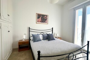 2 bedrooms, bed sheets