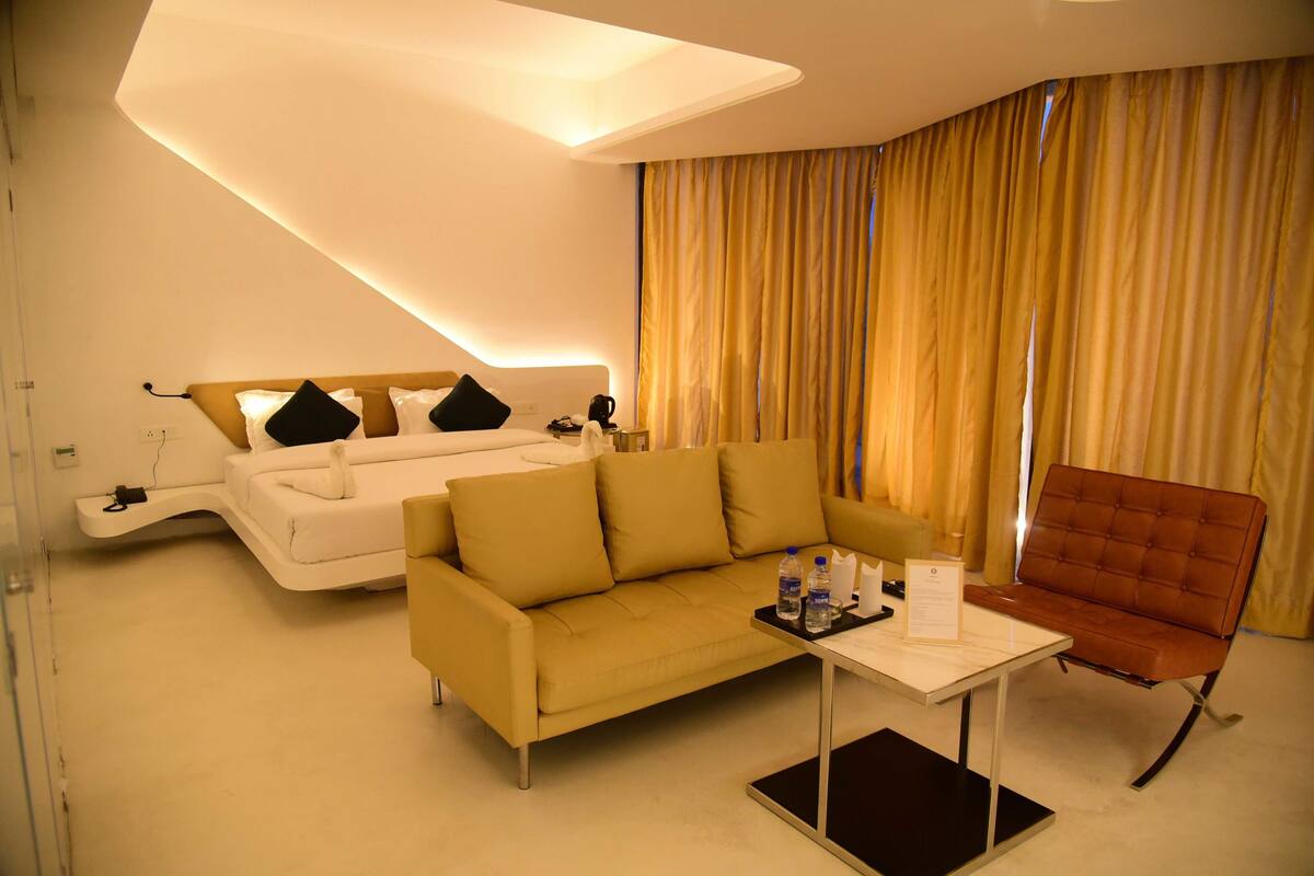 Phòng Suite Executive, 1 giường đôi, phù hợp cho người khuyết tật, không hút thuốc | Bàn ủi/dụng cụ ủi quần áo, giường gấp/giường phụ (phụ phí) 