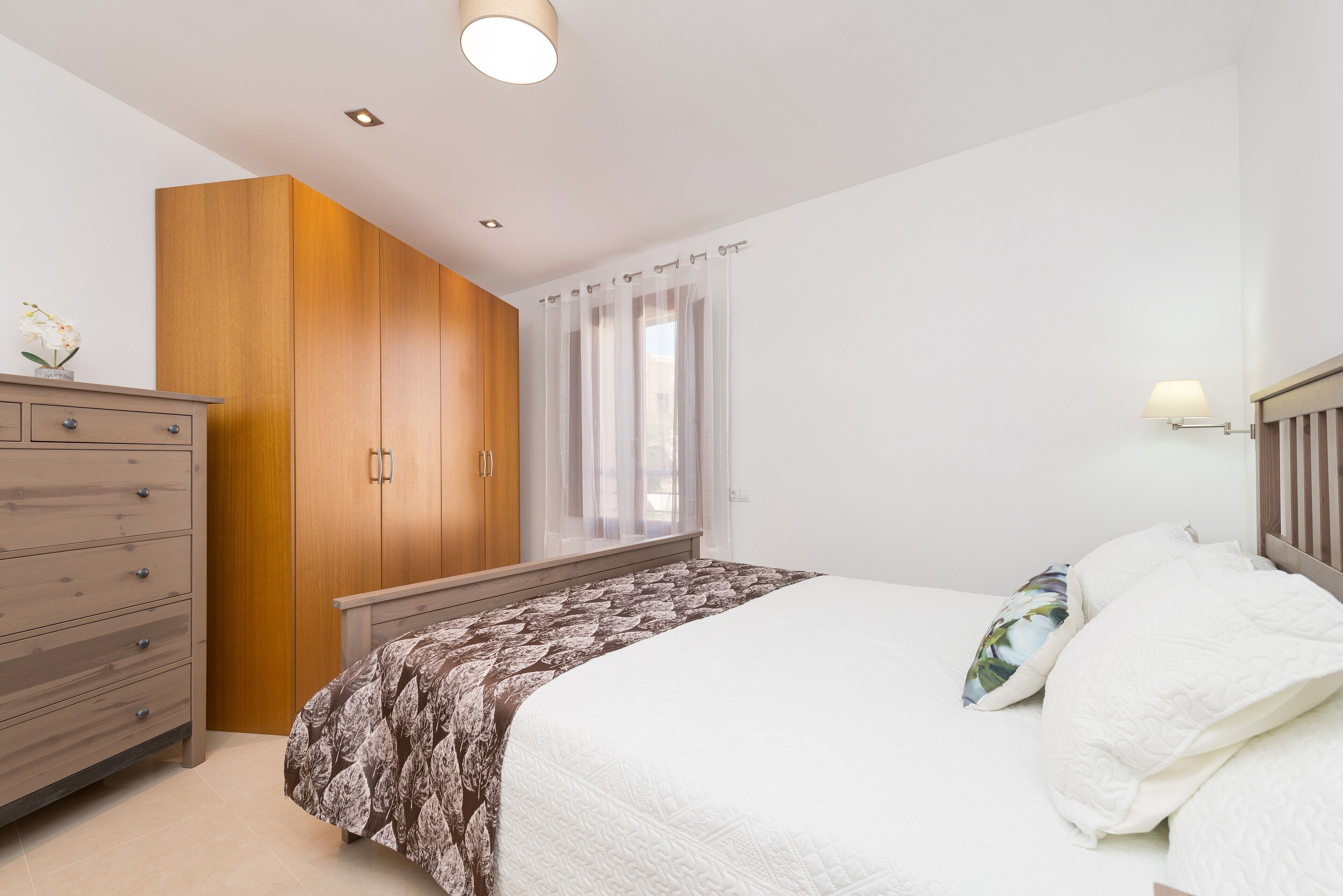 4 Schlafzimmer, Bügeleisen/Bügelbrett, kostenloses WLAN, Bettwäsche