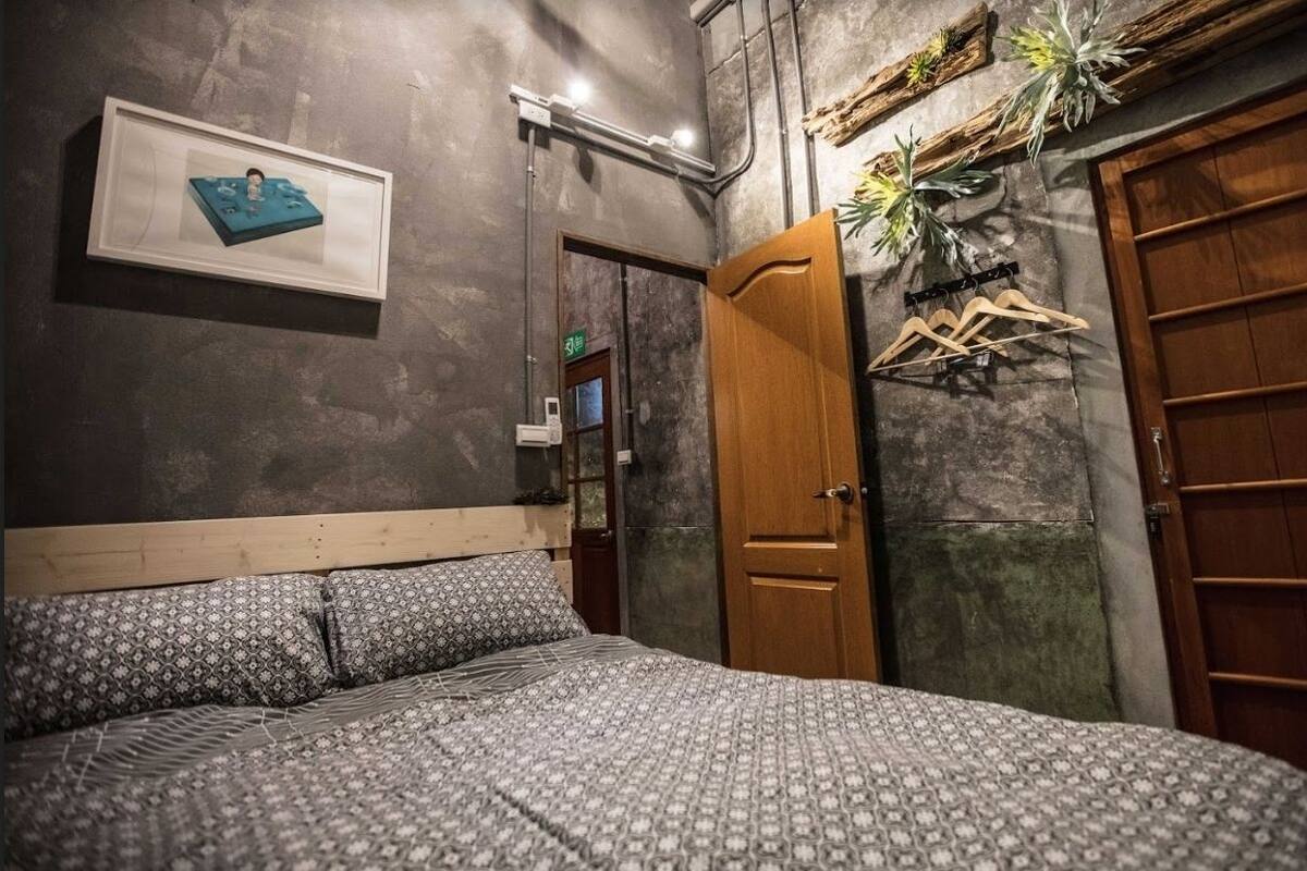 Basic Double Room, 1 Double Bed, Shared Bathroom