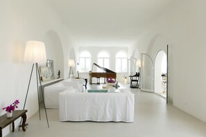 奢華公寓 (Petrea) | 客廳 | LED 電視