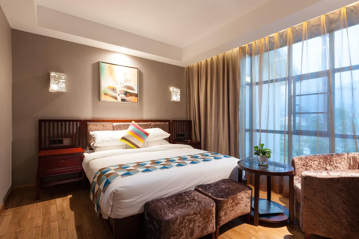 Comfort-Doppelzimmer, Nichtraucher | Schreibtisch, Verdunkelungsvorhänge, kostenloses WLAN, Bettwäsche