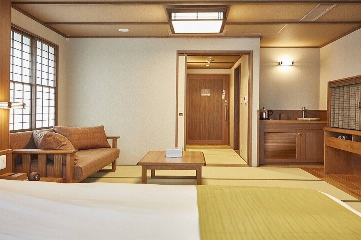 japanese style double room | down duvets, in-room safe, free wifi, bed sheets
