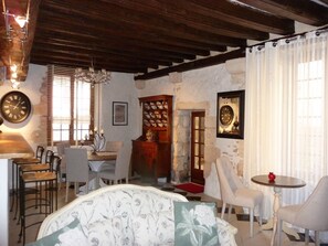 Interior - THE SAINT PERE SANCERRE LOGISTIC (Sancerre)