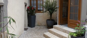 THE SAINT PERE SANCERRE LOGISTIC