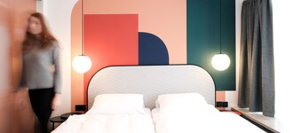 The Dot - 24-7 Check-in