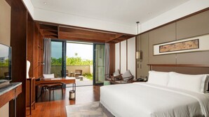 Deluxe Double Room, Garden View | Premium bedding, down comforters, minibar, in-room safe - Grand Skylight Int' Hotel Pingshan (Shenzhen)