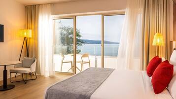 In-room safe, iron/ironing board, free WiFi, bed sheets