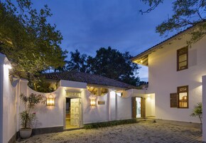 Entrada de la propiedad