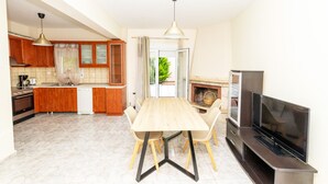 Grand Duplex, Balcony, Sea View - Sunday Mood (Kassandra)