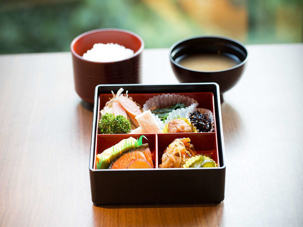 朝食