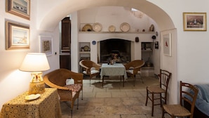 Villa, 3 Bedrooms | Living area - VilleSalento - Arnesano M313 (Arnesano)