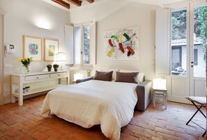 1 bedroom, iron/ironing board, WiFi