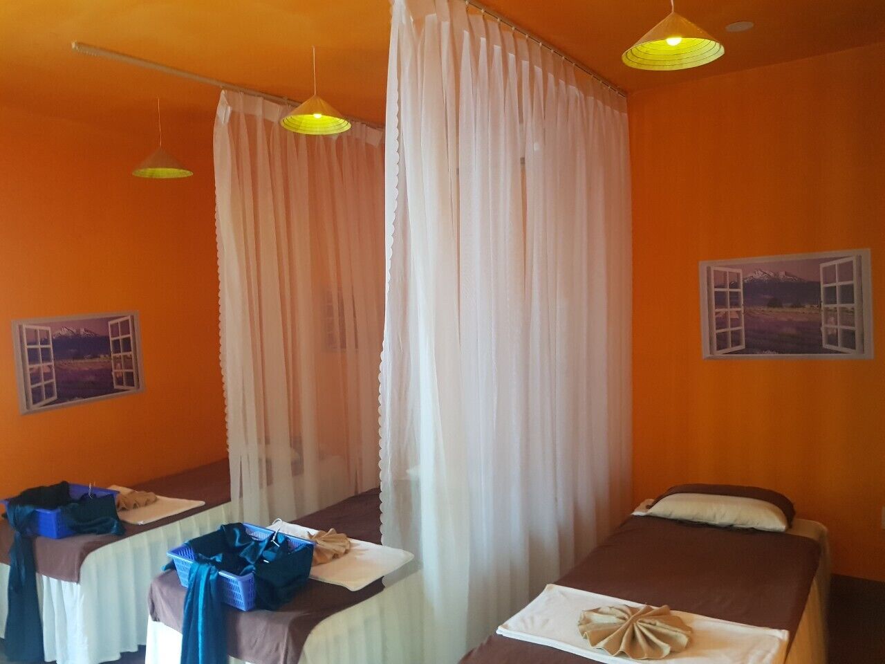 Turkish bath/hammam, body treatments, hydrotherapy, aromatherapy