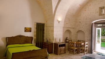 Minibar, fer et planche à repasser, lits pliants/supplémentaires